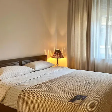 Laurel & Hardy - Old Center * София