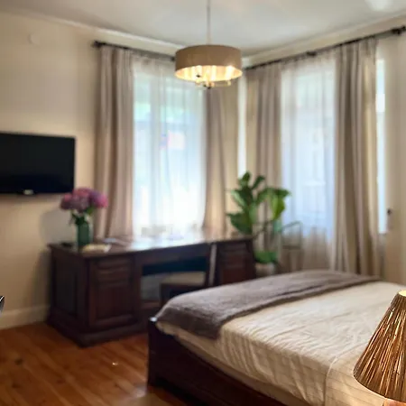 Laurel & Hardy - Old Center * София