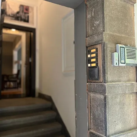 Laurel & Hardy - Old Center דירה סופיה